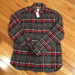GAP FLEECE BUTTON DOWN SHIRT (NEW)
